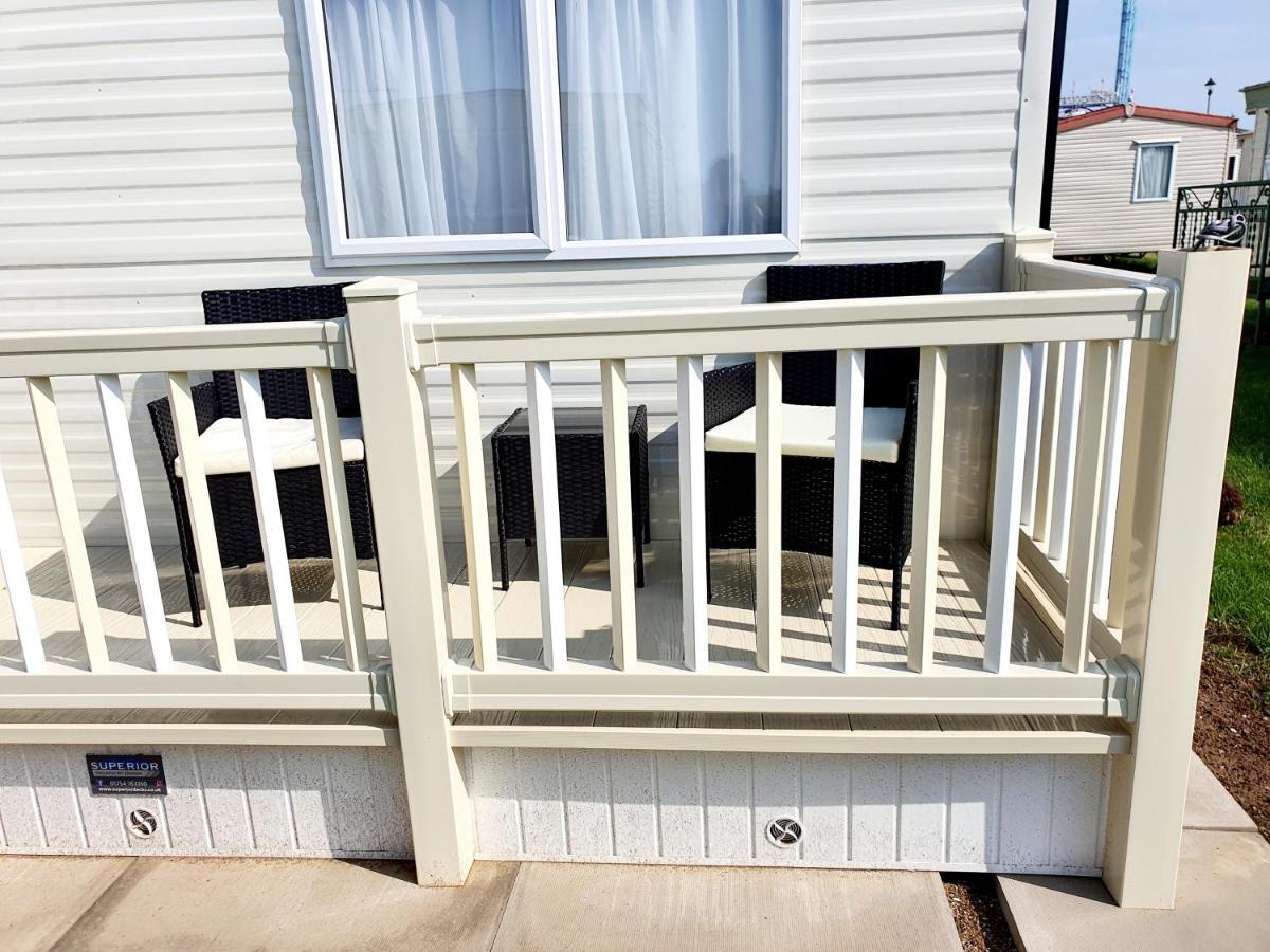 Casa vacanze Premium With Luxury Hot-tub And Decking Area, Near Fantasy Island
