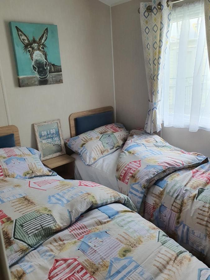 Premium With Luxury Hot-tub And Decking Area, Near Fantasy Island * Ingoldmells